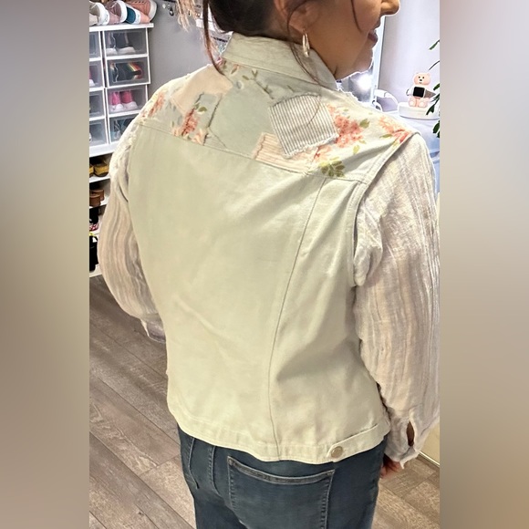 Susan Bristol vest - Picture 3 of 6